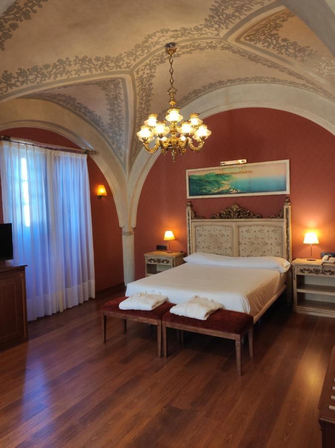 Hotel Palacio De La Magdalena 소토델바르코 외부 사진