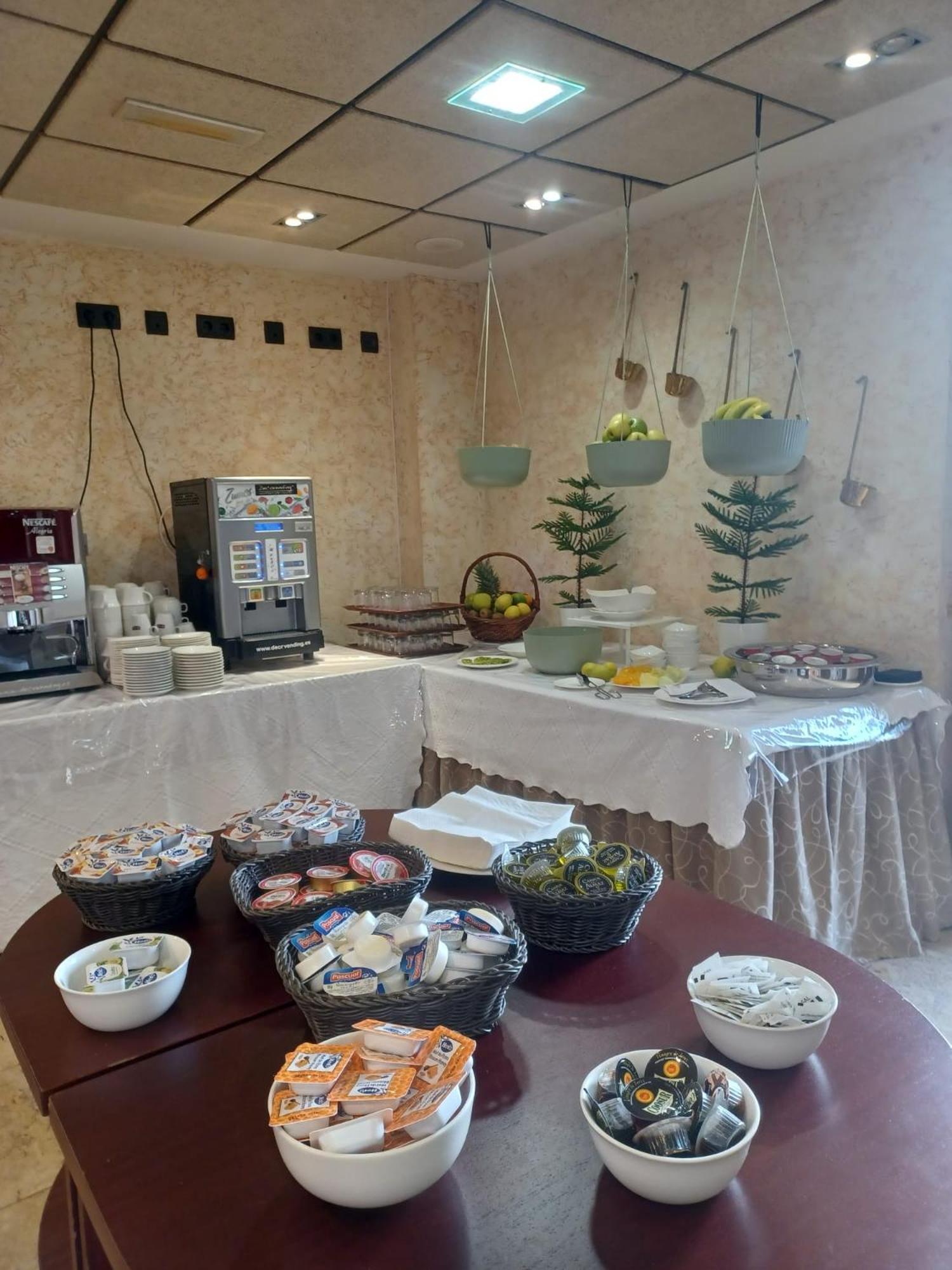 Hotel Palacio De La Magdalena 소토델바르코 외부 사진